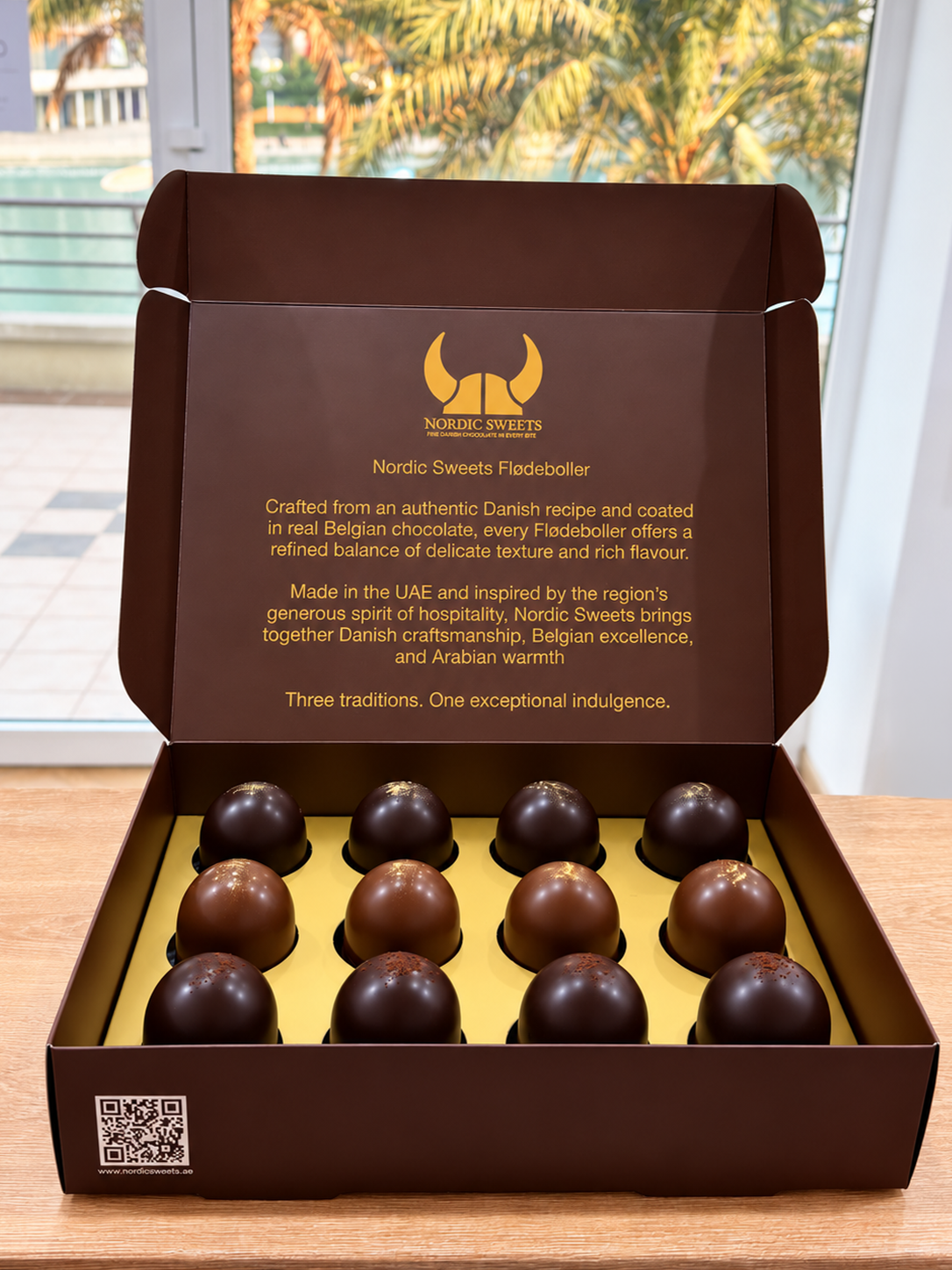 Signature Box — 12 pcs